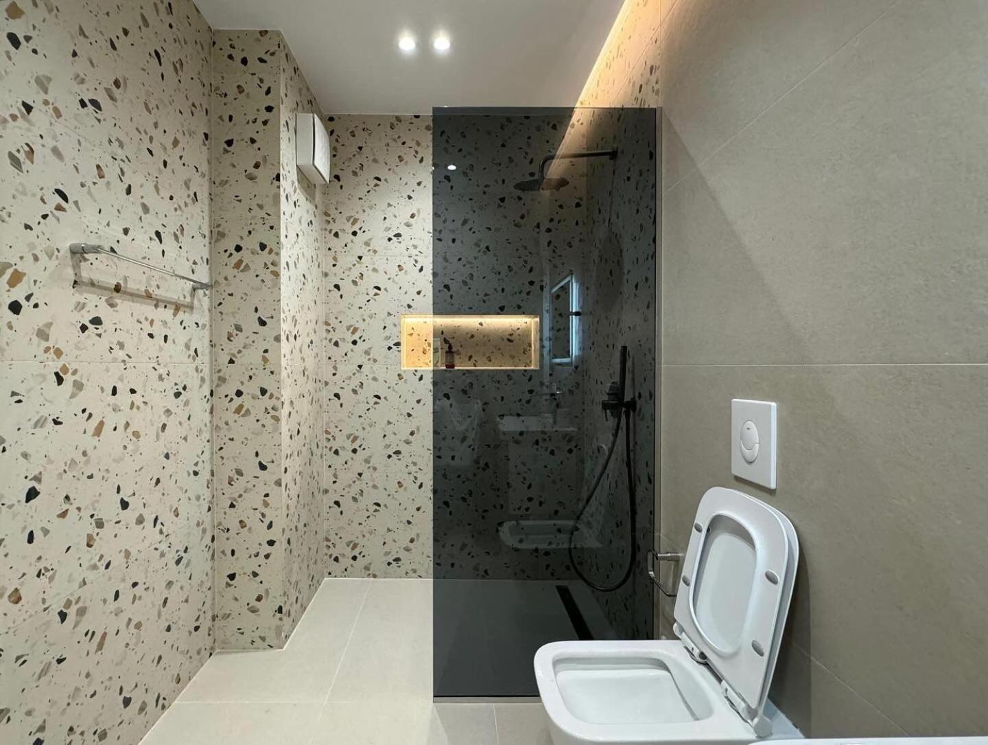 New Bazaar Apartments Тирана Экстерьер фото