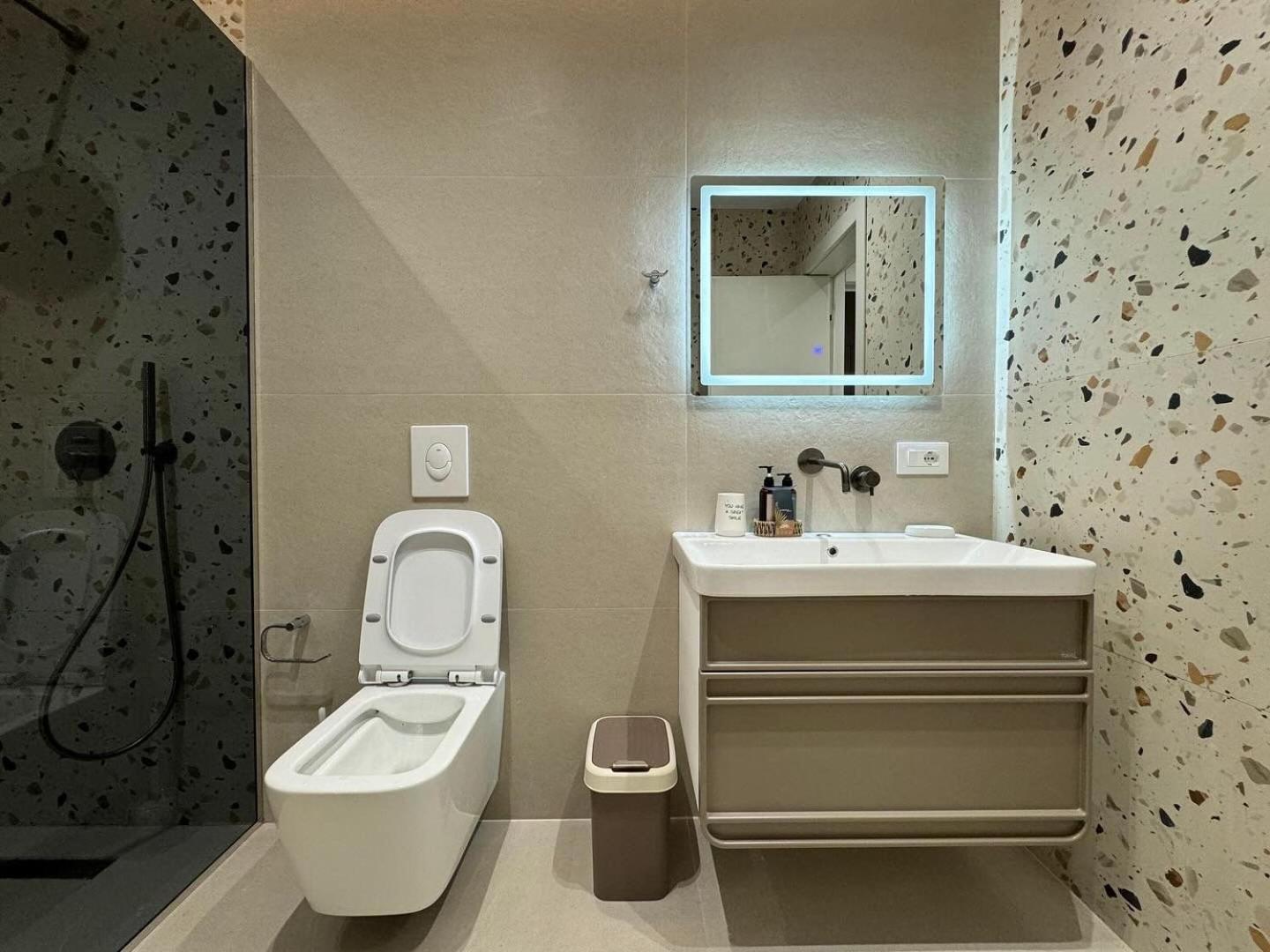 New Bazaar Apartments Тирана Экстерьер фото